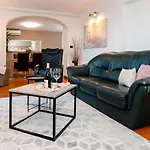 Cerin Apartment